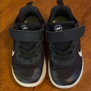 Size 10 Nike sneakers